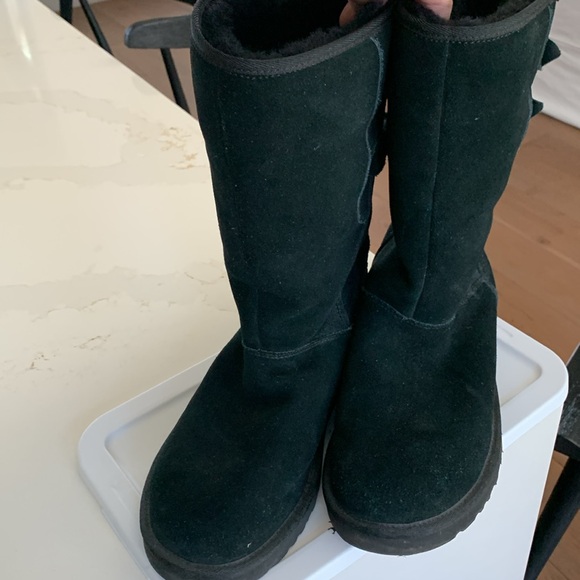 UGG Black Suede Bow Boots ladies size 8 - Picture 3 of 7